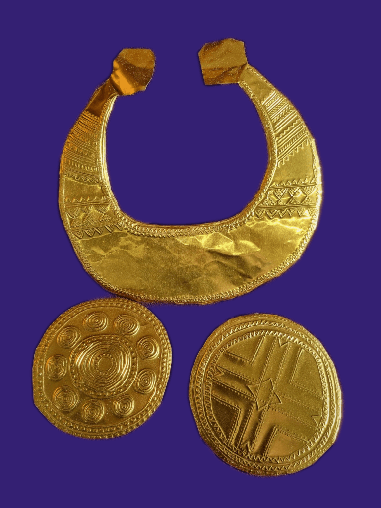 Children's history and heritage workshops and activities provided by Scéal Heritage Consultancy for museums and libraries - image shows a Hands-on History: Bronze Age Jewellery Workshop.